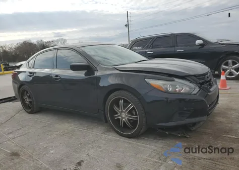 2018 Nissan Altima 2.5 из США, поврежденный, VIN 1N4AL3AP2JC143465